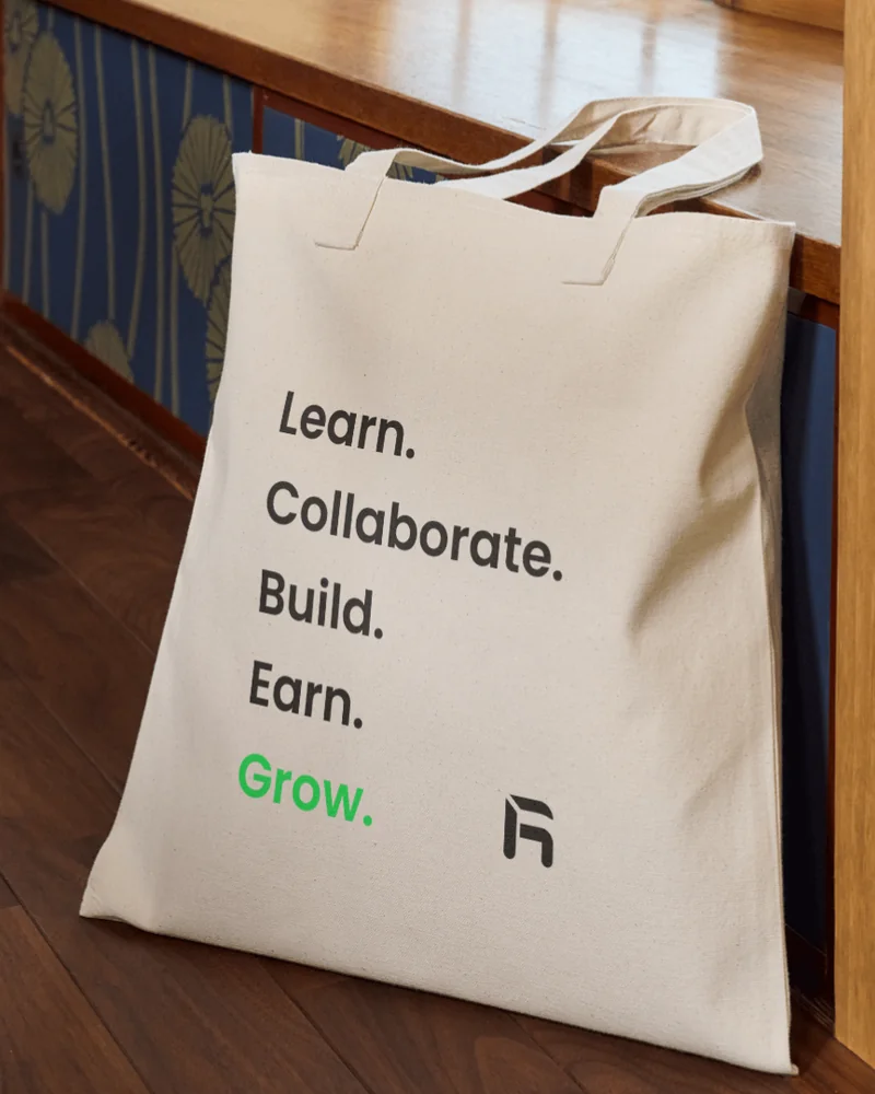 Natural canvas tote bag with the manifesto print